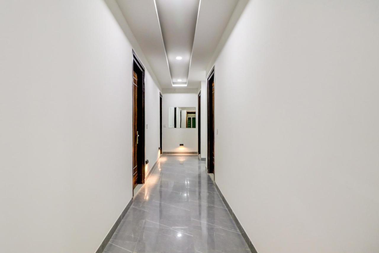 Oyo Flagship 80318 Hotel Sai Plaza Near Indira Gandhi International Airport Нью-Дели Экстерьер фото